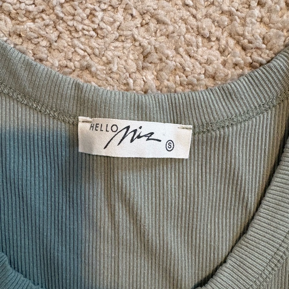 Hello MIZ Olive Green Ribbed Tank Top - Picture 2 of 4